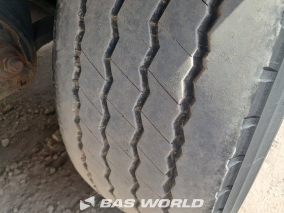 クローネ冷凍セミトレーラ