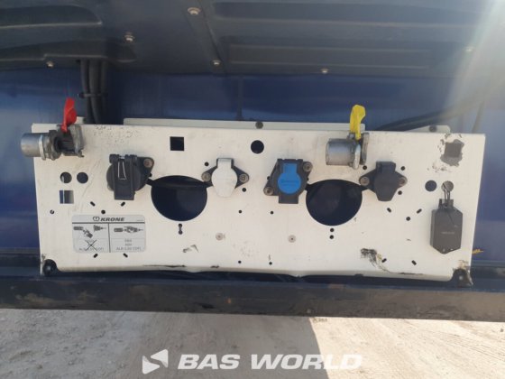 クローネ冷凍セミトレーラ