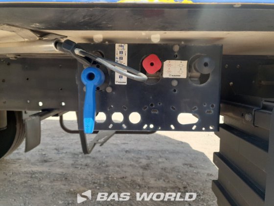 クローネ冷凍セミトレーラ