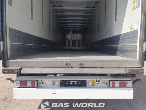 クローネ冷凍セミトレーラ