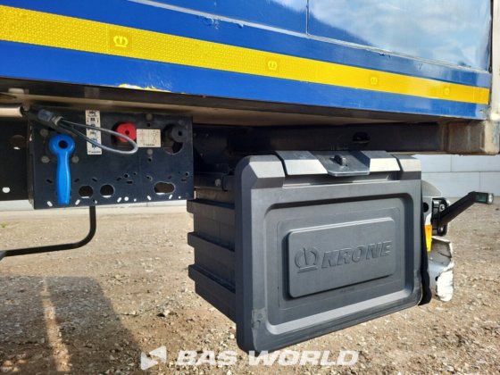 クローネサーモキングSLXi 300冷蔵セミトレーラー