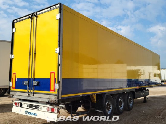 クローネサーモキングSLXi 300冷蔵セミトレーラー