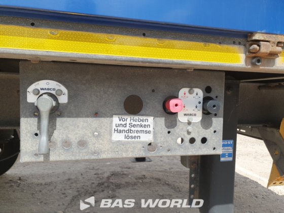 シュピアー・カーテンサイド・トレーラー