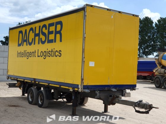 シュピアー・カーテンサイド・トレーラー