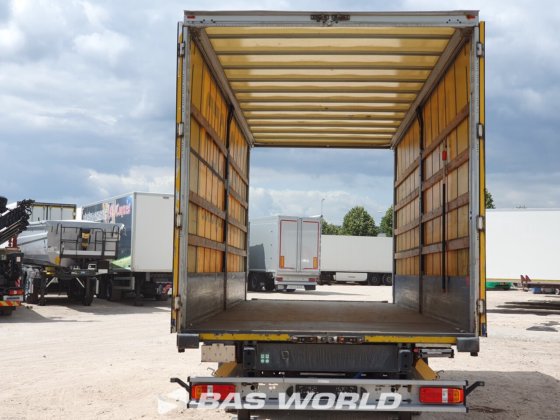 シュピアー・カーテンサイド・トレーラー