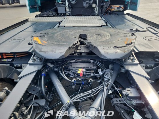 ボルボFM電動4X2トラクターユニット