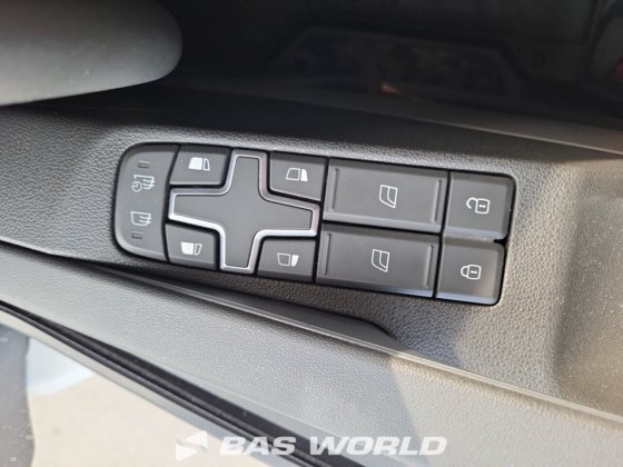 ボルボFM電動4X2トラクターユニット