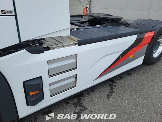 ボルボFM電動4X2トラクターユニット