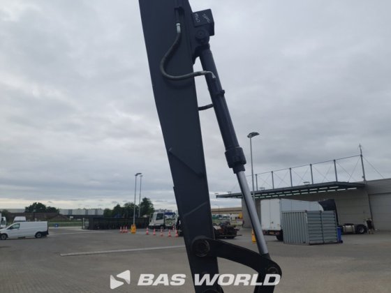 现代 R245 LR 履带式挖掘机