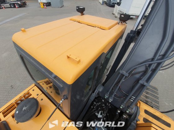 现代 R245 LR 履带式挖掘机