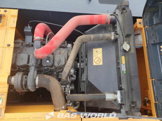 现代 R245 LR 履带式挖掘机