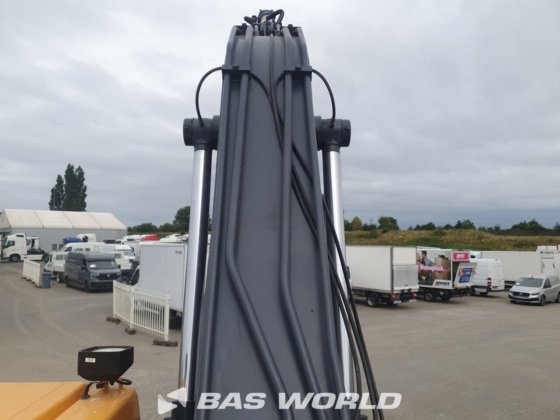 现代 R245 LR 履带式挖掘机