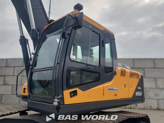 现代 R245 LR 履带式挖掘机