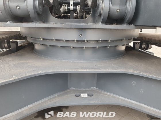 现代 R245 LR 履带式挖掘机