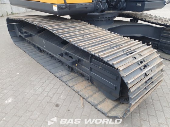 现代 R245 LR 履带式挖掘机