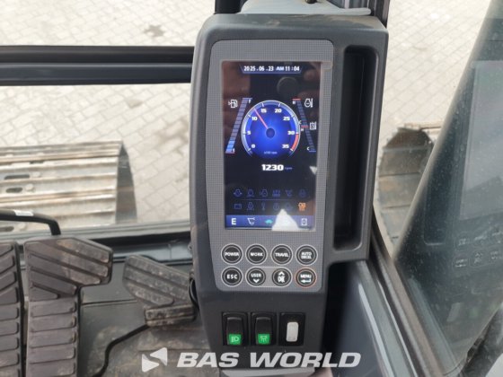 现代 R245 LR 履带式挖掘机