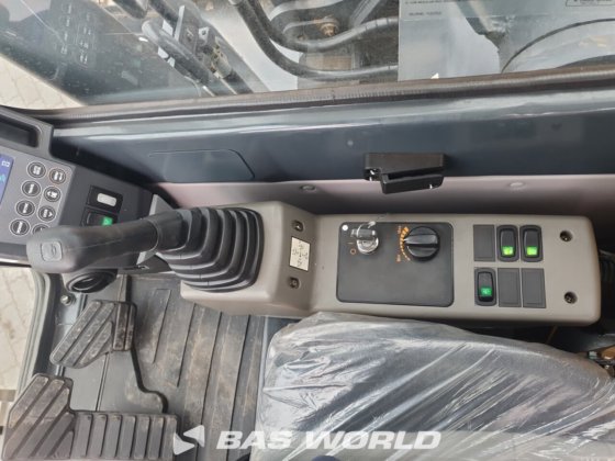 现代 R245 LR 履带式挖掘机