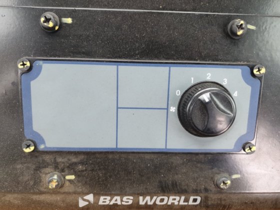 现代 R245 LR 履带式挖掘机