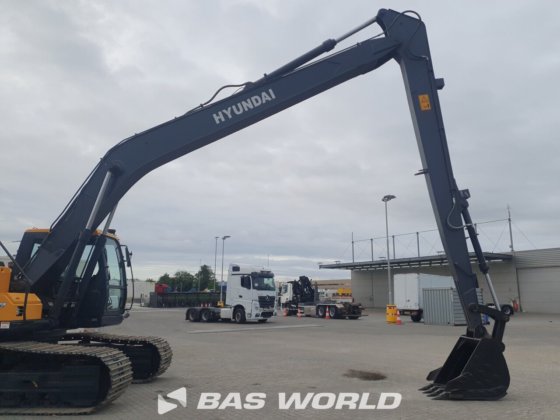 现代 R245 LR 履带式挖掘机