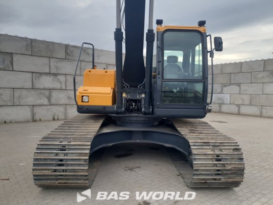 现代 R245 LR 履带式挖掘机