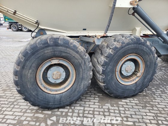 特雷克斯 TA300 自卸车