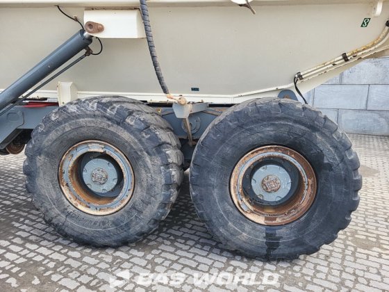 特雷克斯 TA300 自卸车