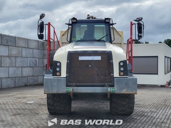 特雷克斯 TA300 自卸车