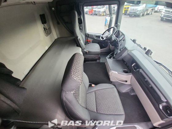 斯堪尼亚 S450 4X2 牵引车组