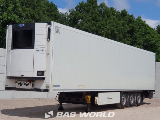 クローネ冷凍セミトレーラ