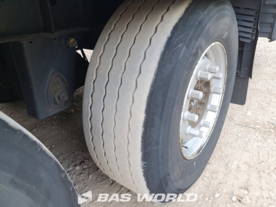 クローネ冷凍セミトレーラ