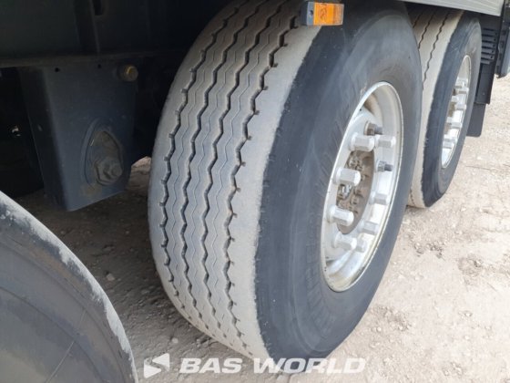 クローネ冷凍セミトレーラ