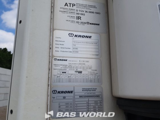 クローネ冷凍セミトレーラ