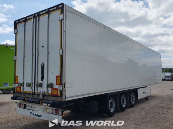 クローネ冷凍セミトレーラ