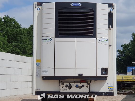 クローネ冷凍セミトレーラ