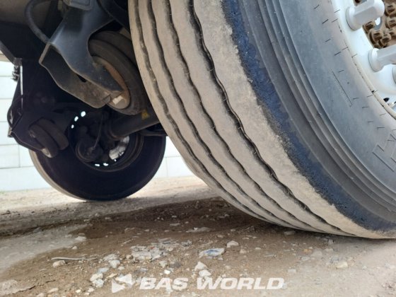 クローネキャリアベクター1550冷凍セミトレーラー