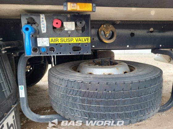 クローネキャリアベクター1550冷凍セミトレーラー