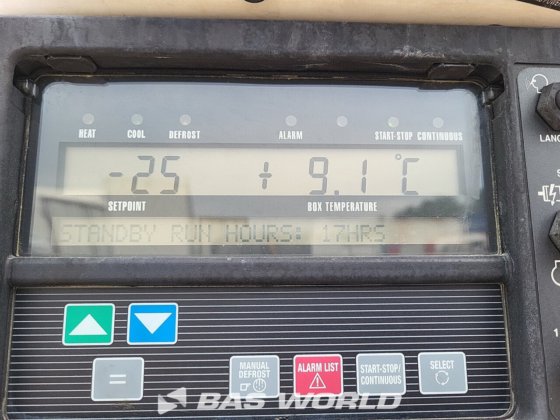 クローネキャリアベクター1550冷凍セミトレーラー