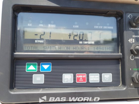 クローネ冷凍セミトレーラ