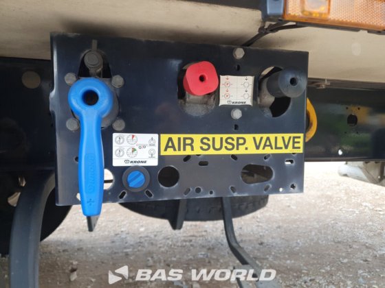 クローネ冷凍セミトレーラ