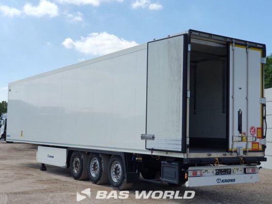 クローネ冷凍セミトレーラ