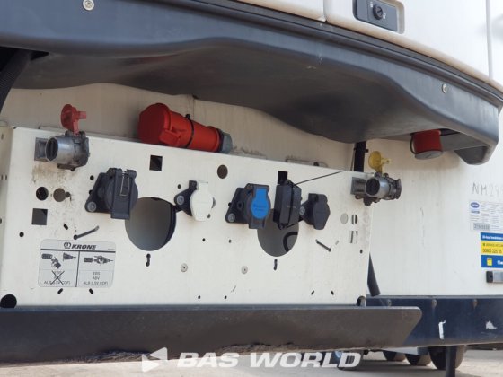 クローネ冷凍セミトレーラ