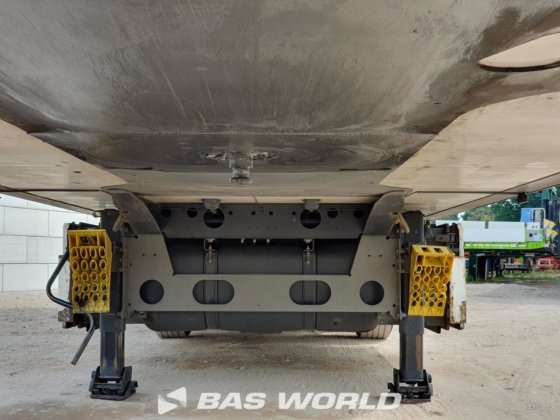 クローネ冷凍セミトレーラ