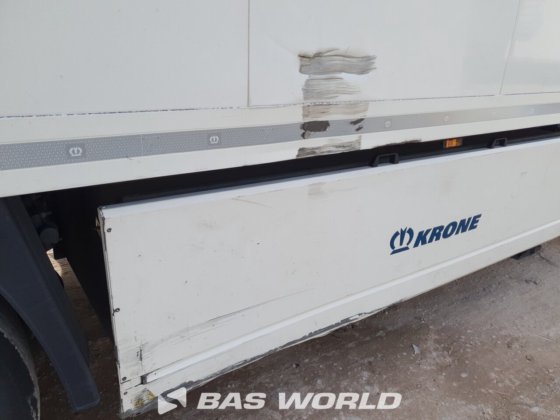 クローネ冷凍セミトレーラ