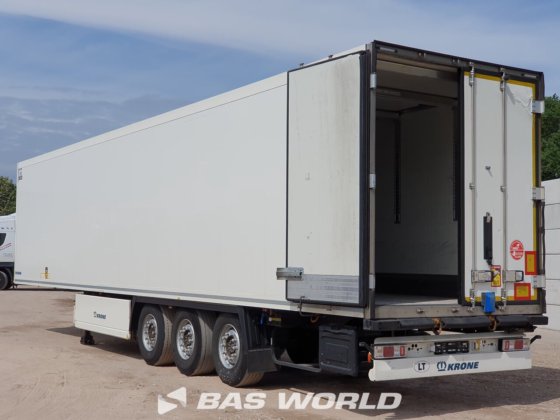 クローネ冷凍セミトレーラ