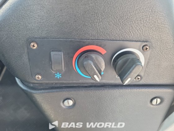 テルベルグ YT 182 ターミナルトラクター