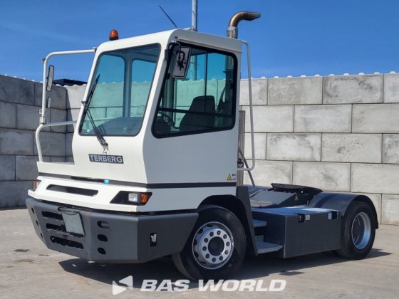 テルベルグ YT 182 ターミナルトラクター