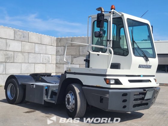 テルベルグ YT 182 ターミナルトラクター