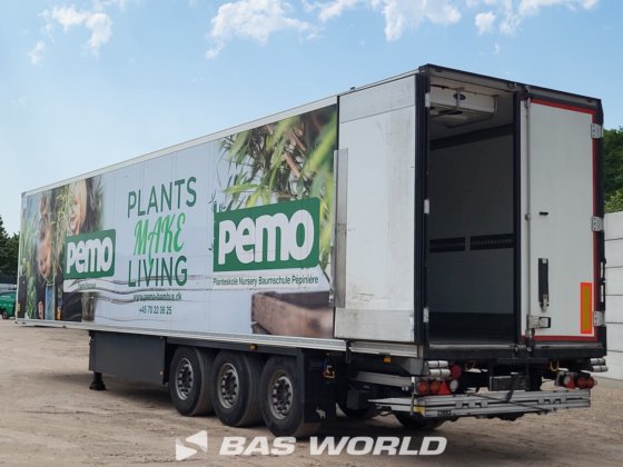 施密茨开利冷藏半挂车