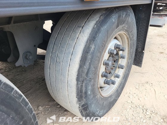 施密茨开利冷藏半挂车