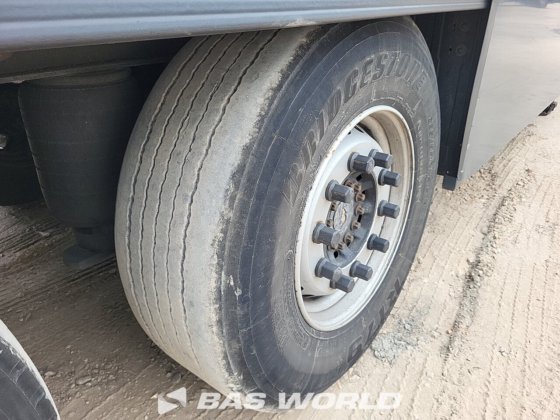 施密茨开利冷藏半挂车